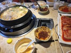 狗肉火锅-英子补身汤(海兰路店)