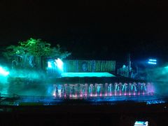 暴雨山洪表演-横店影视城梦幻谷园区