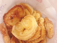 小蝴蝶酥-上海哈尔滨食品厂(淮海中路店)