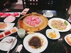 -猪啊牛呀羊啊铜盘烤肉(正大广场店)