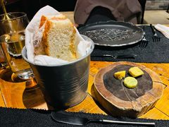 餐前包-AZUL by FUEL蓝色·法式酒馆(琶醍店)