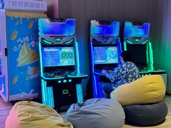 -涨巢·潮玩水疗局