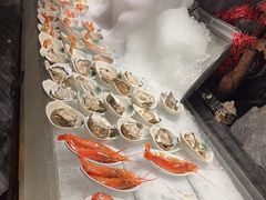 -雍容荟帝王蟹活龙虾展台自助(IFS黑金店)