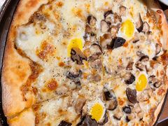 黑松露蘑菇pizza-MOMENTI手工意面(晶耀前滩店)