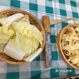 后湖热辣滚烫的羊肉火锅