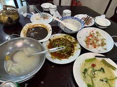 -余杨鸭鸭餐厅