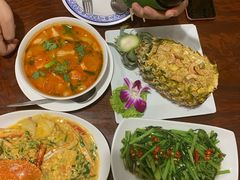 -Dang restaurant (patong phuket)