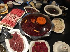 -小天鹅火锅·一线江景洪鼎旗舰店(洪崖洞店)