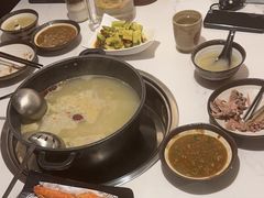 -汤宴·参须肚包鸡(南京路店)