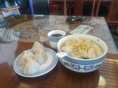 -笑来喜馄饨小笼工坊店(湖滨街店)