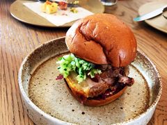 五花肉汉堡-BOR Eatery(安福路店)