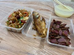 -蓝精灵饺子店
