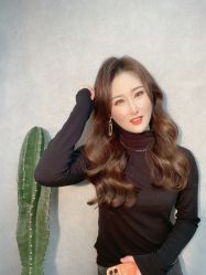 -诗悦发型烫染SALON