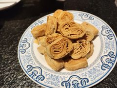 炸咯吱盒-老北京胡同味道二荤铺(酒仙桥店)