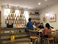 用餐区-正南齐北·老街糯米团(洪崖洞店)