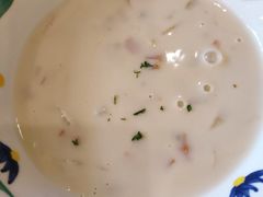奶油海鲜浓汤-萨莉亚意式餐厅(南京环亚凯瑟琳广场店)