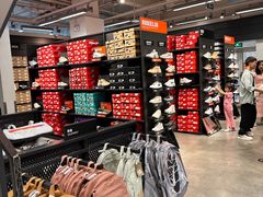 -NIKE北京赛特换季优惠店