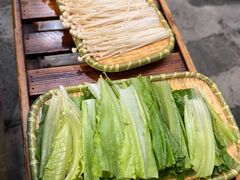 金针菇-超越炭火牛蛙火锅鸡(河东店)