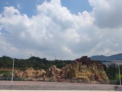 -彩色沙林风景区