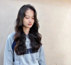 -苑苑发型设计
