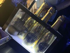 -简奥斯汀·赫本酒吧