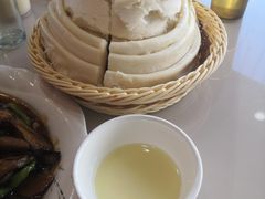 -老码头黑皮肘子锅包肉熏酱水饺(文政街店)