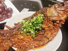 葱酥鲫鱼-美乐食街(小南店)