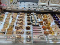 -85度C(生甜甜圈研究工坊·上海平凉店)