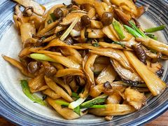 炒菌菇-溢香苑瓦罐(前进路店)