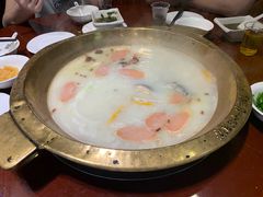 养生清汤锅-颜氏双江清水鱼一养身火锅(磁器口店)