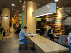 -麦当劳(杭州西湖银泰百货店)