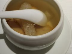 清甜甘冽松茸汤-悦融琥珀·京鲁菜·海味珍品(西单店)