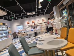 -85度C(生甜甜圈研究工坊·上海松江人民北路店)
