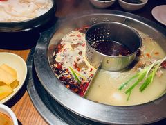 鸳鸯锅底-佬土鹅肠火锅(解放路店)