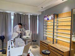-优医视平价眼镜蔡司依视路折扣工厂店(德胜门店)