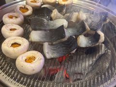 -围炉肉舍•炭烤活鳗•丹东海鲜烤肉(步行街店)