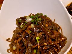 酸辣海带丝-每食每刻·皖北新民地锅鸡