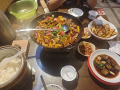 -富正毅三下锅·湘西韵味(天门山索道店)