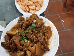 猪蹄鹅翅鸭掌煲-侠成水上农庄(工业大道店)