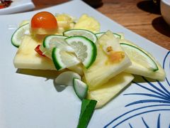 青柠檬拌鲜菠萝-云海肴·汽锅鸡·云南菜(高德置地店)