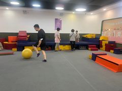 -爱威盛亲子俱乐部·纽约国际早托中心