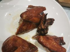 烤乳鸽-粤小馆(天安云谷店)