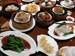 -广州中心皇冠假日酒店·百粤楼