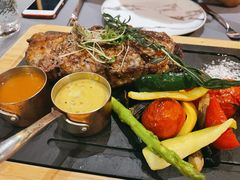 碳烤澳洲西冷牛排-YUE·6·西式融合餐厅(外滩六号店)
