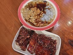 -爆炸头阿姨小四川正宗川味小吃(无任何分店)