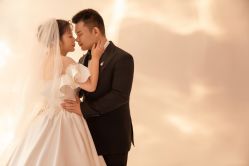 -蒙太奇婚纱摄影(万达店)