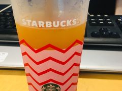-星巴克(上海虹桥新天地二店)