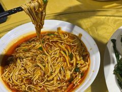 -柏合黄记豆腐皮饭店