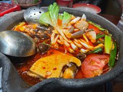 -夺欢喜贵州酸汤牛肉火锅(静安寺店)