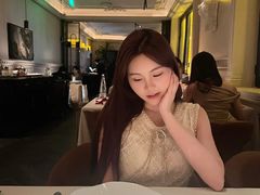 -弦月窗LUNETTE BY AMANDA(复兴路店)